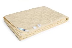 Демисезонное шерстяное одеяло Нежность молочное в сатине172х205