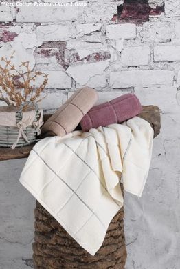Комплект из трех полотенец MicroCotton Delux Premium Kare-1 50х90