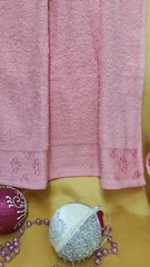 Махровое полотенце для лица розовое 50х90