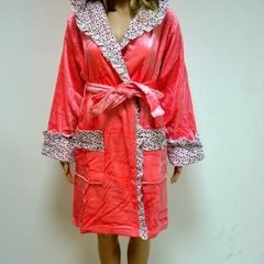 Короткий жіночий халат з капюшоном ns 8300 кораловий M