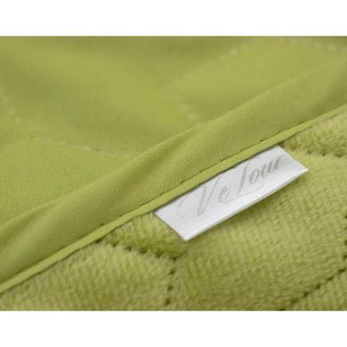 Велюрове стьобане покривало Green banana зелене 150х220