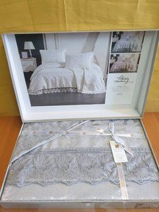 Кружевное жаккардовое покрывало кремовое Akay Gray 240х260
