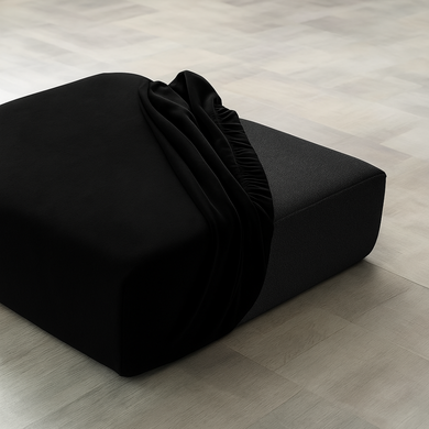 Черный велюровый чехол на сиденье и спинку дивана с эластичной тканью 60х60