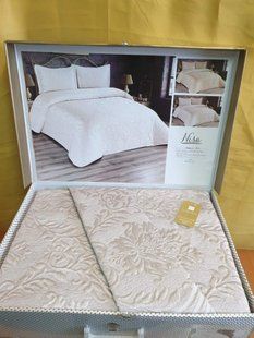 Жаккардовое покрывало бежевое Nisa Beige в коробке 240х260