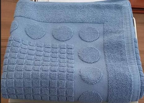 Голубой махровый коврик в ванную 750 г/м2 50х70 Ножки