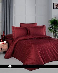 Постельное белье Lamone dark red из однотонного сатинового жаккарда Евро