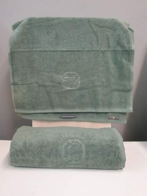 Однотонное махровое полотенце 590 г/м2 зеленое, хлопок 50х100